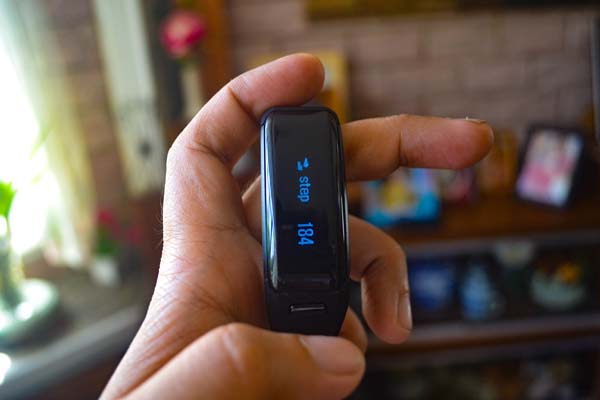 no-1-f1-smartband-review-7